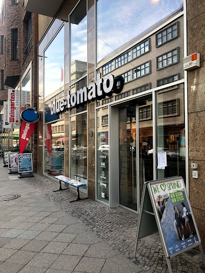 Blue Tomato Shop Berlin