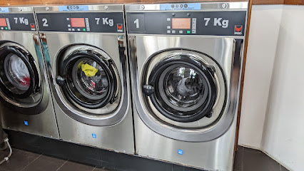 WASH AND DRY Waschcenter