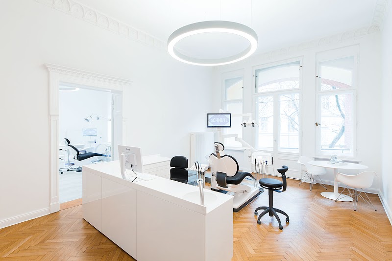 SCHNUTE Kieferorthopädie, Berlin