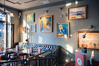 Vincent Piano Bar