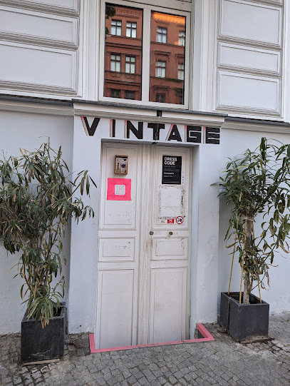 Dress Code Vintage Store