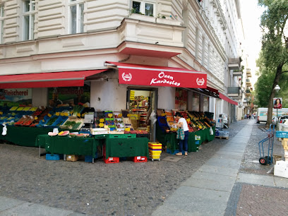 Özen Kardeşler market und ATM
