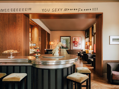 Hotel Bar im Château Royal Berlin