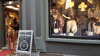 Pick'nWeight - Vintage Kilo Store