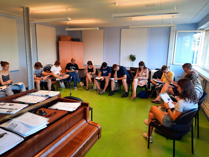 HALO SCHOOL BERLIN