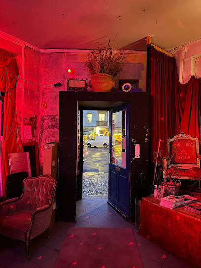 b-ware Ladenkino