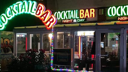 Cocktail Bar night and day