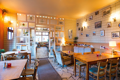 Cafe Datscha